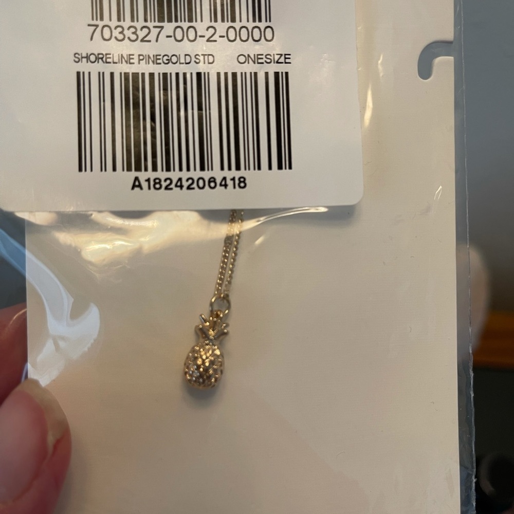 Old Navy Golden Pineapple Necklace🍍